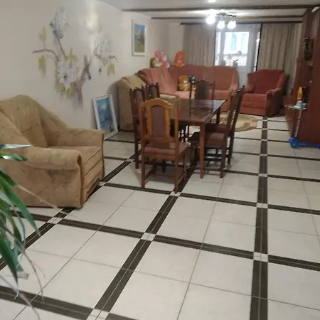 Медовий Двір Bed & Breakfast *