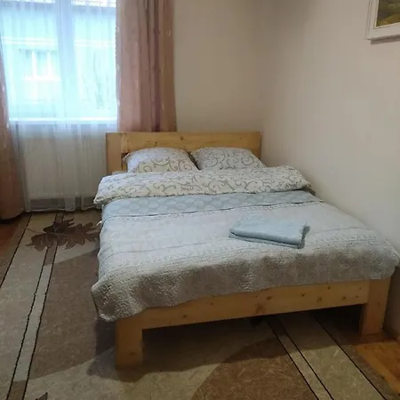 Медовий Двір Bed & Breakfast Izky