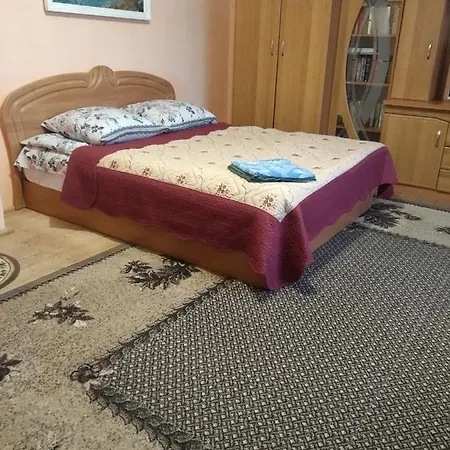 Bed & Breakfast Медовий Двір *